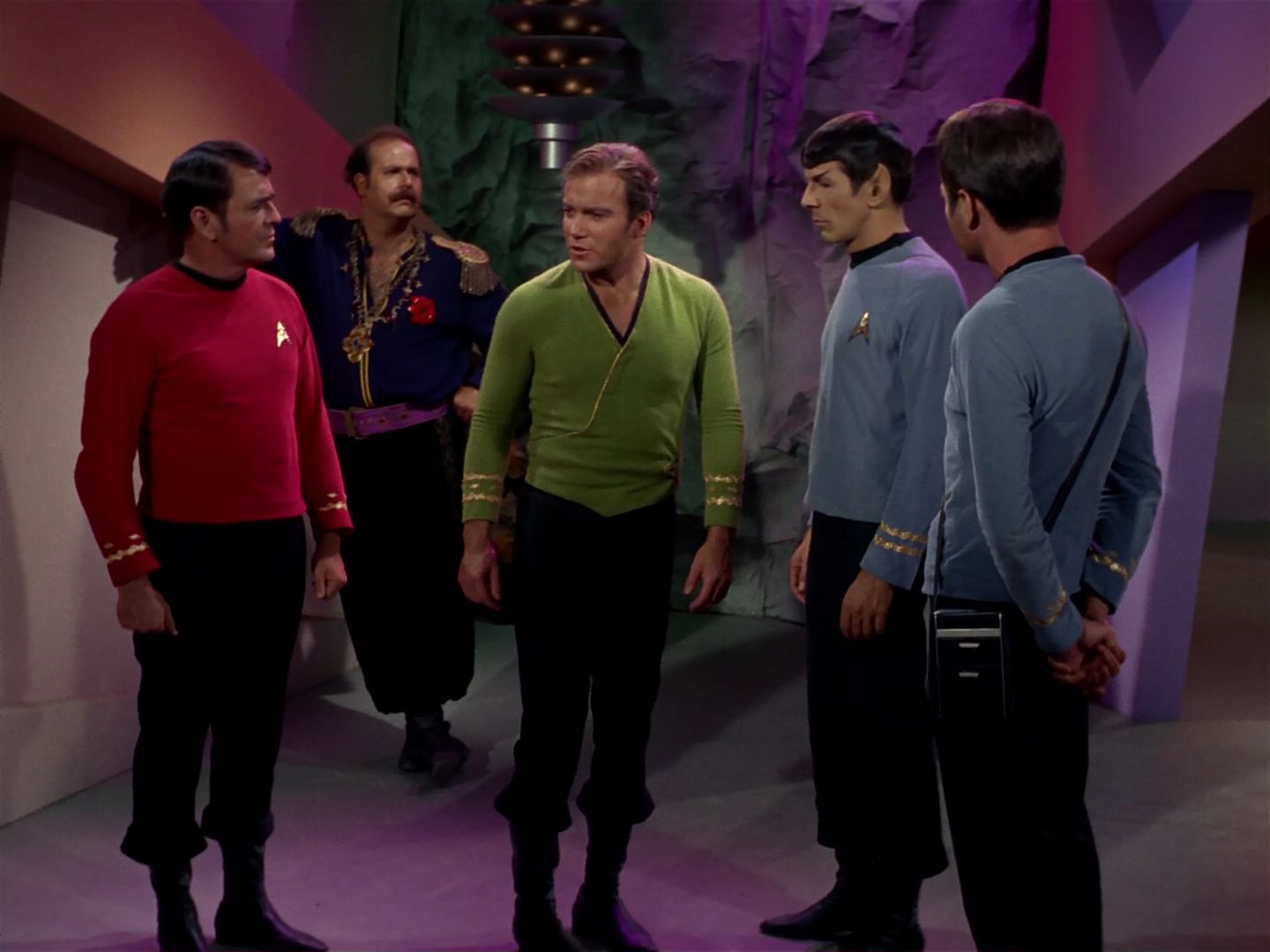 ariane179254_StarTrek_2x08_IMudd_2765.jpg