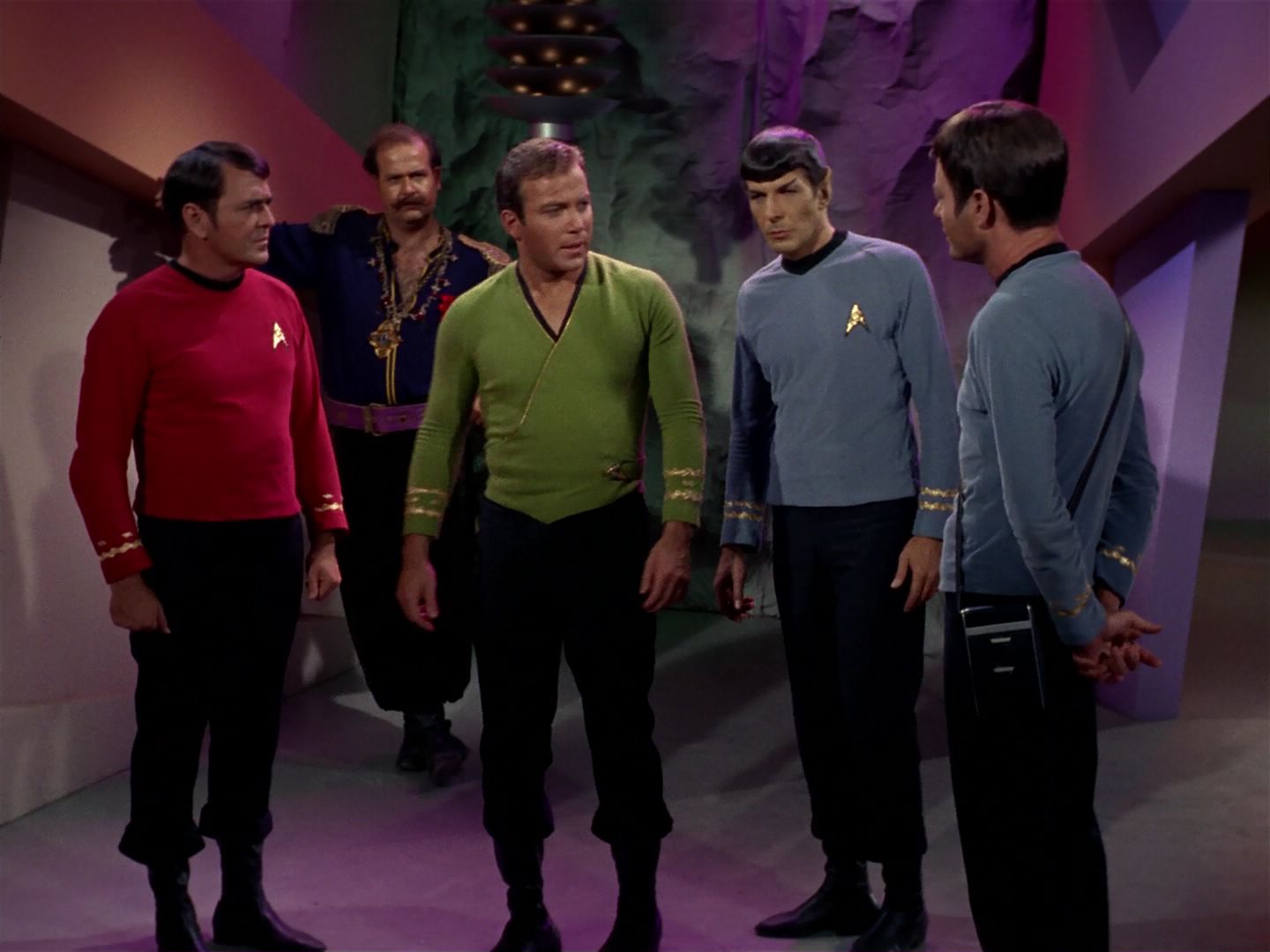 ariane179254_StarTrek_2x08_IMudd_2774.jpg