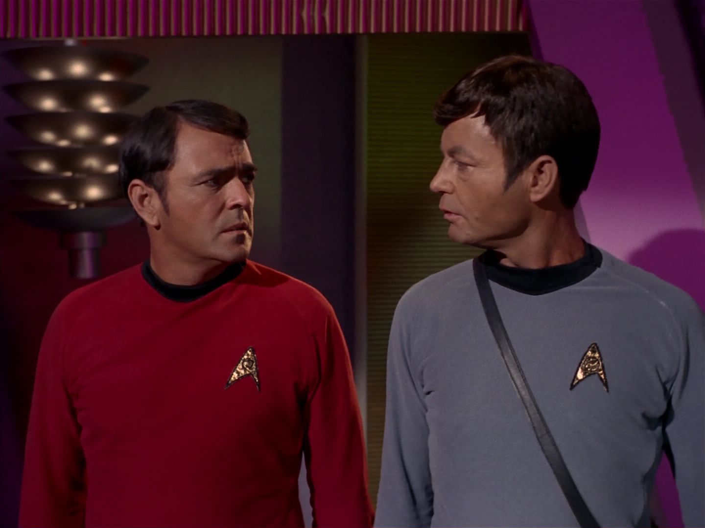 ariane179254_StarTrek_2x08_IMudd_2852.jpg