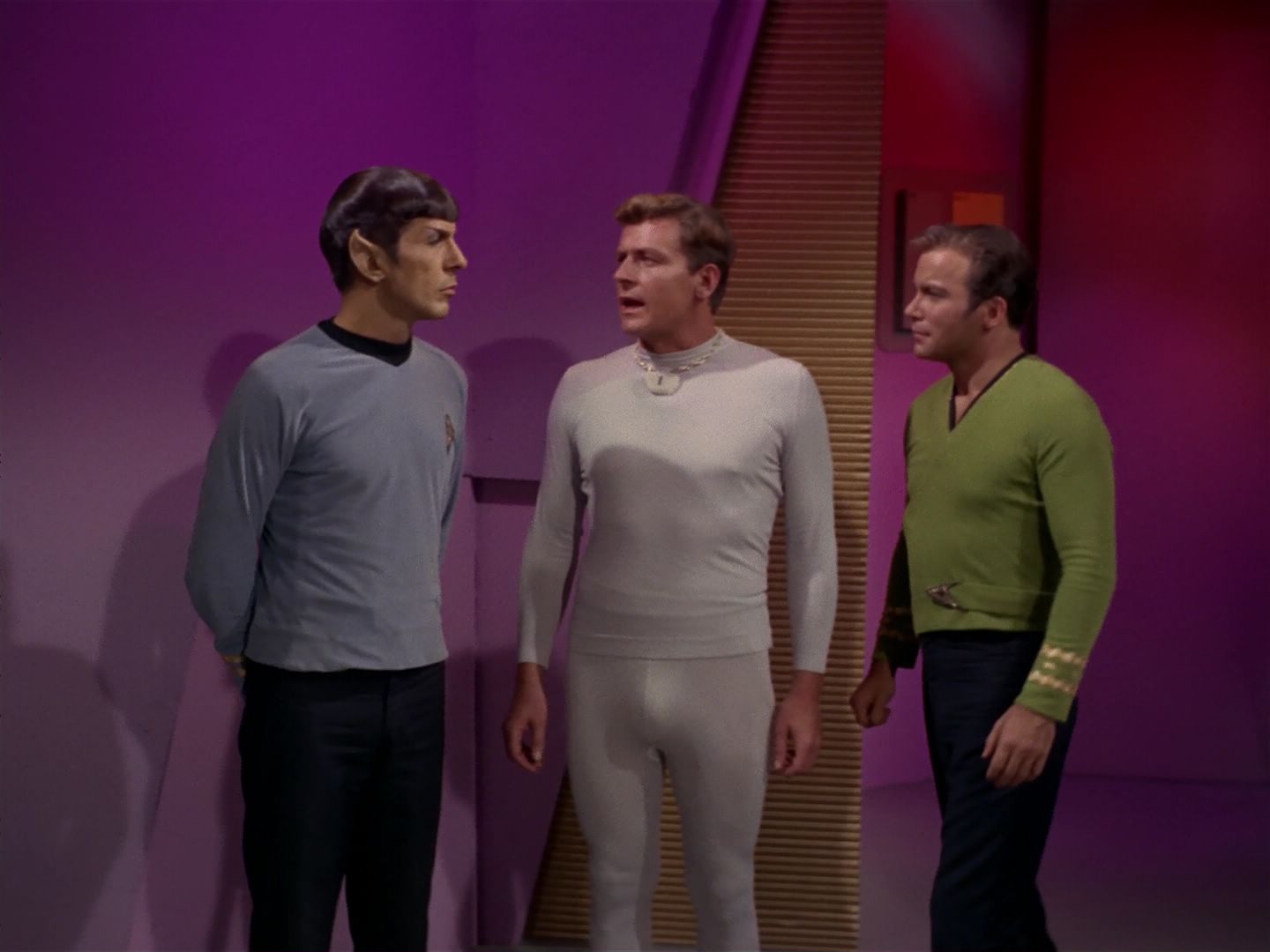 ariane179254_StarTrek_2x08_IMudd_2874.jpg