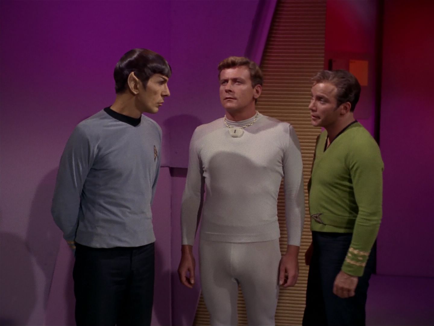 ariane179254_StarTrek_2x08_IMudd_2875.jpg