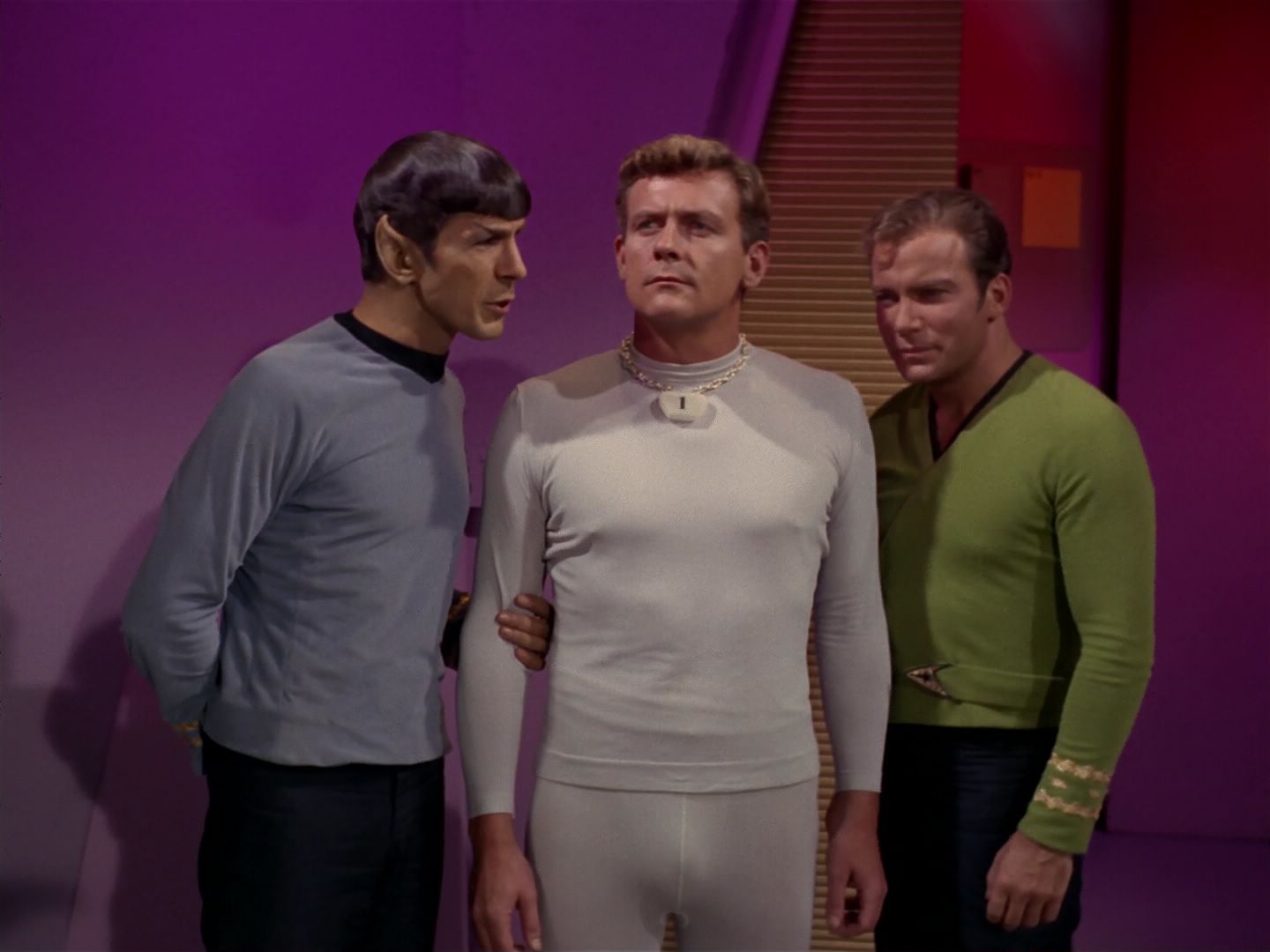 ariane179254_StarTrek_2x08_IMudd_2890.jpg