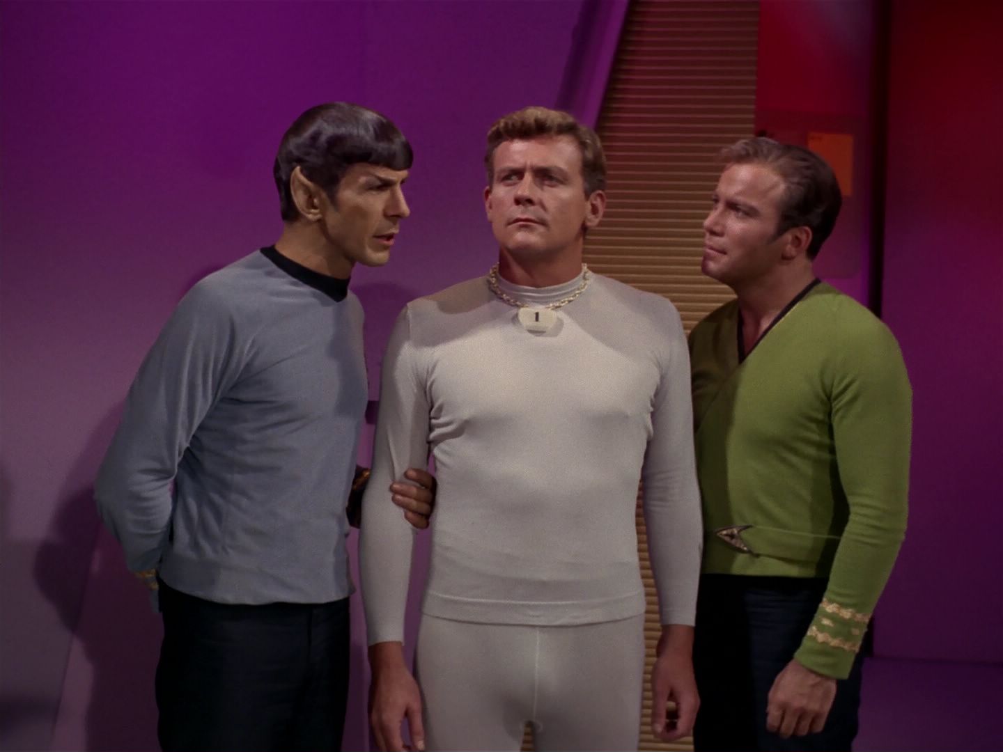 ariane179254_StarTrek_2x08_IMudd_2891.jpg