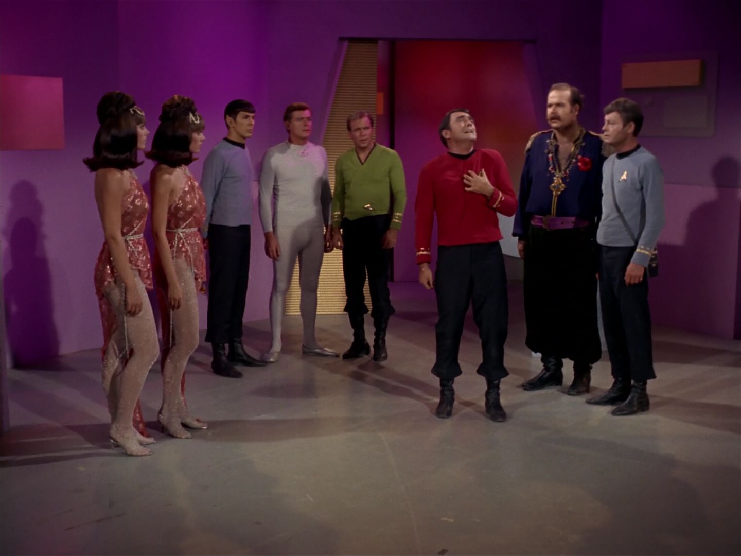 ariane179254_StarTrek_2x08_IMudd_2902.jpg