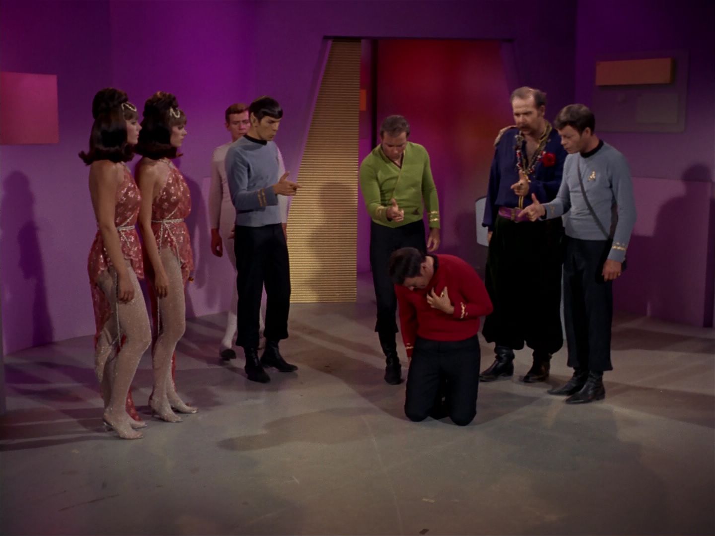 ariane179254_StarTrek_2x08_IMudd_2916.jpg