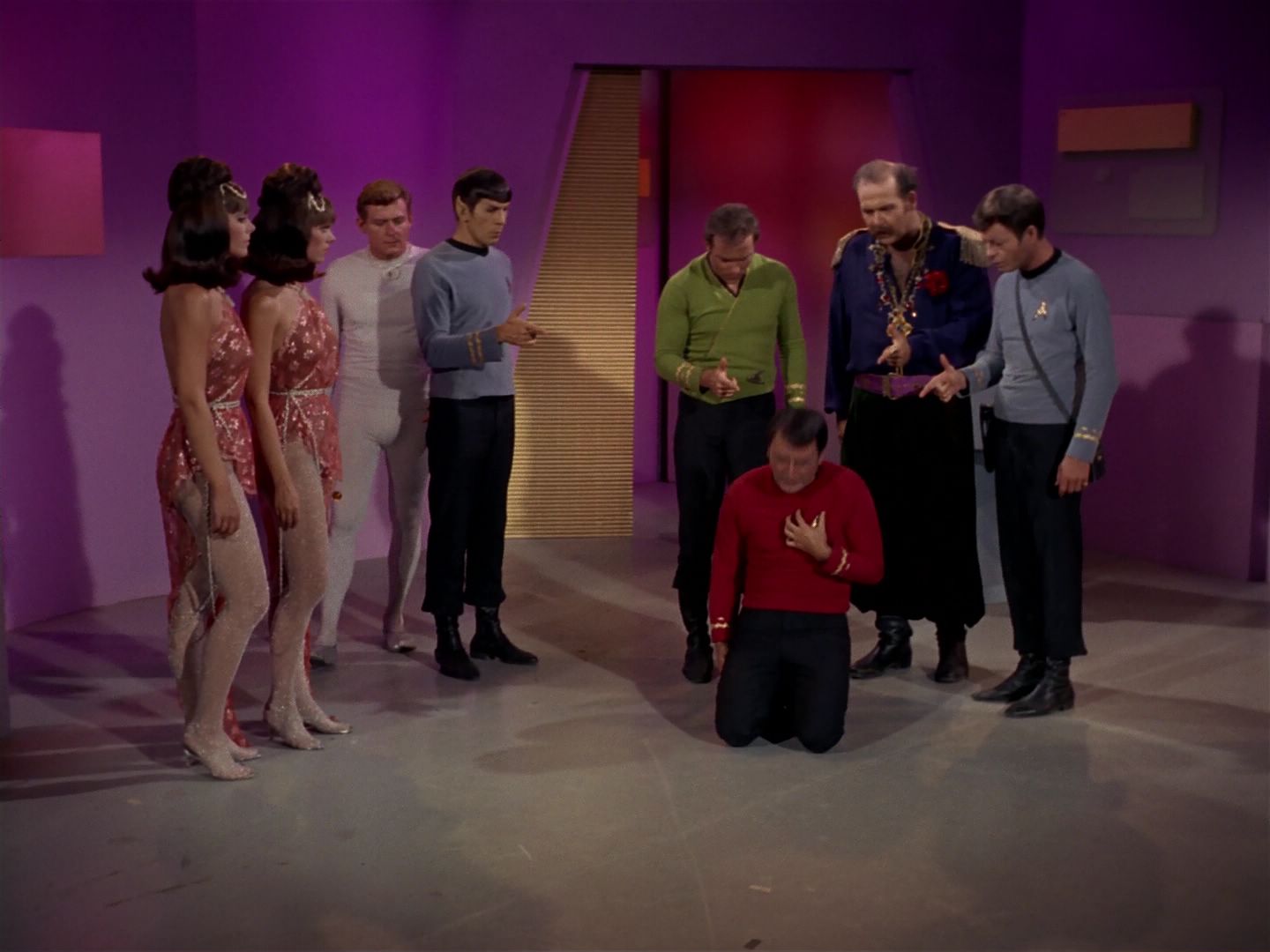 ariane179254_StarTrek_2x08_IMudd_2917.jpg