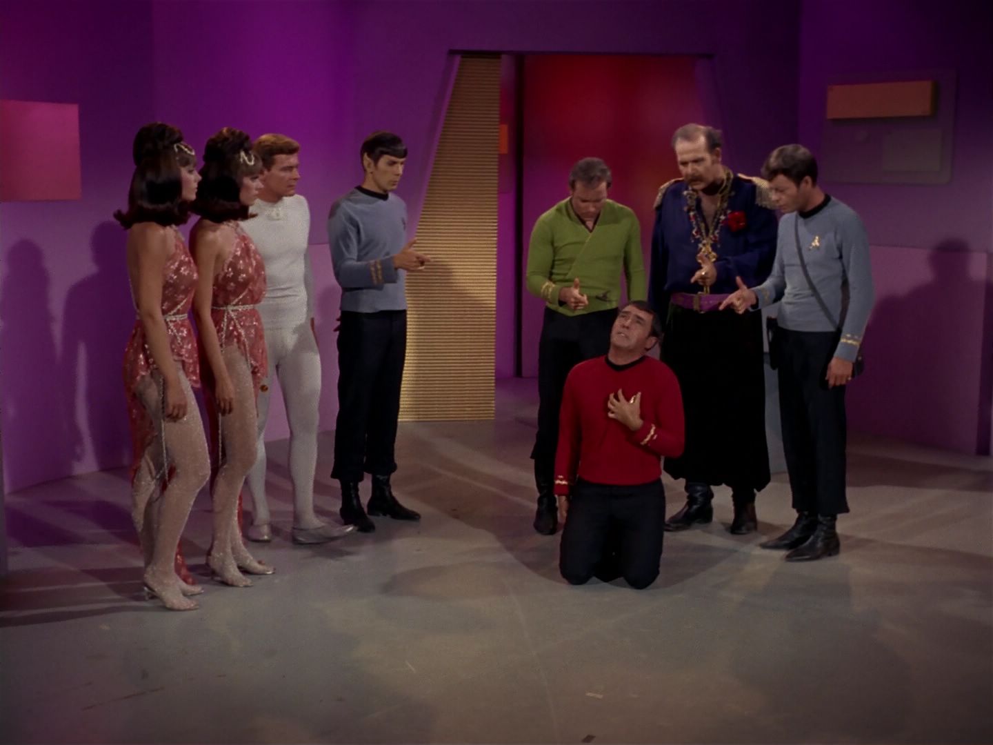 ariane179254_StarTrek_2x08_IMudd_2918.jpg
