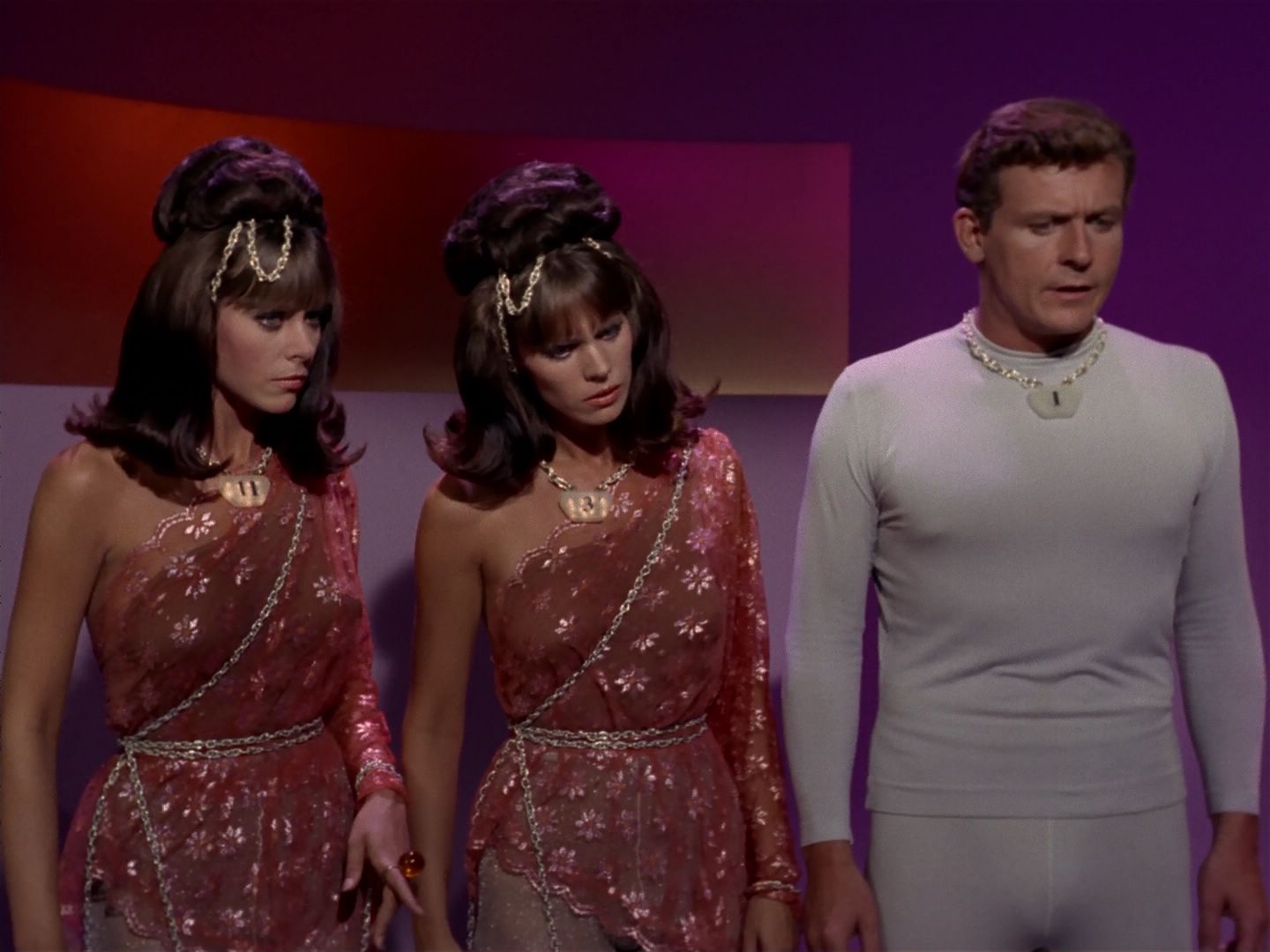 ariane179254_StarTrek_2x08_IMudd_2932.jpg