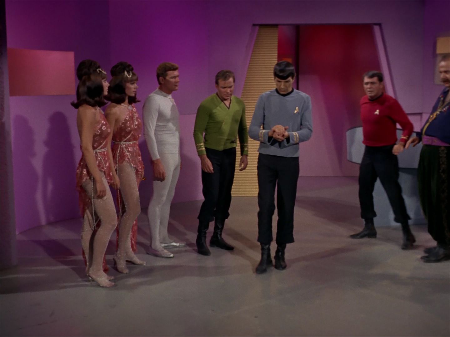 ariane179254_StarTrek_2x08_IMudd_2997.jpg