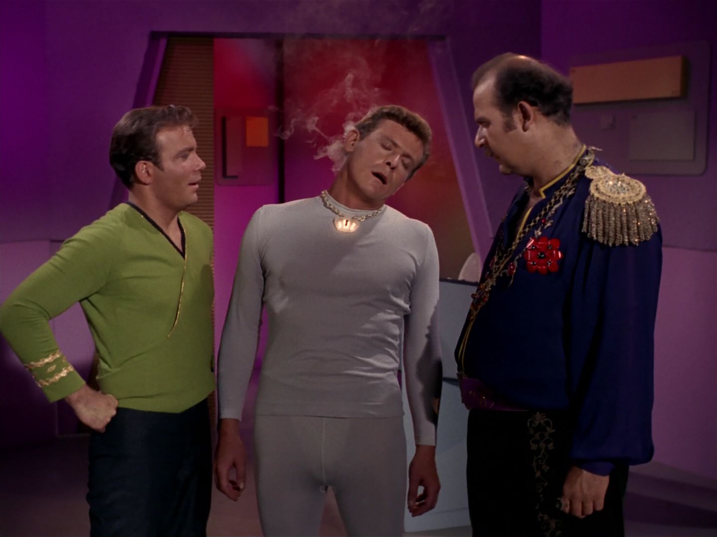 ariane179254_StarTrek_2x08_IMudd_3135.jpg