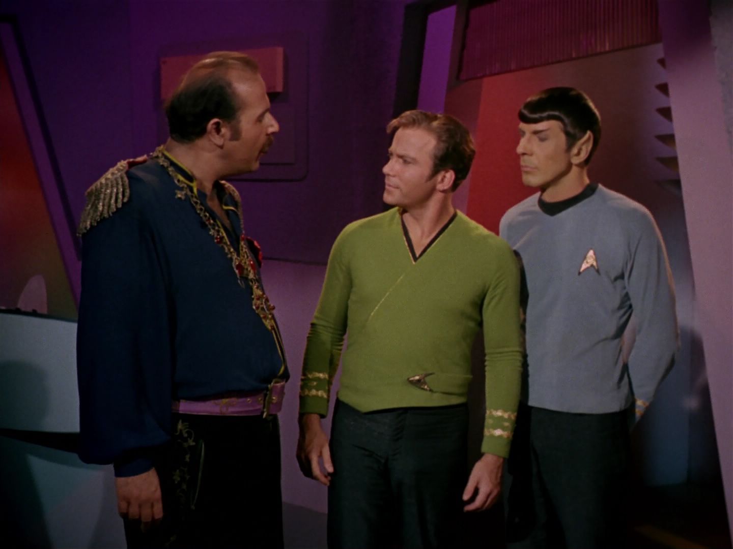 ariane179254_StarTrek_2x08_IMudd_3147.jpg