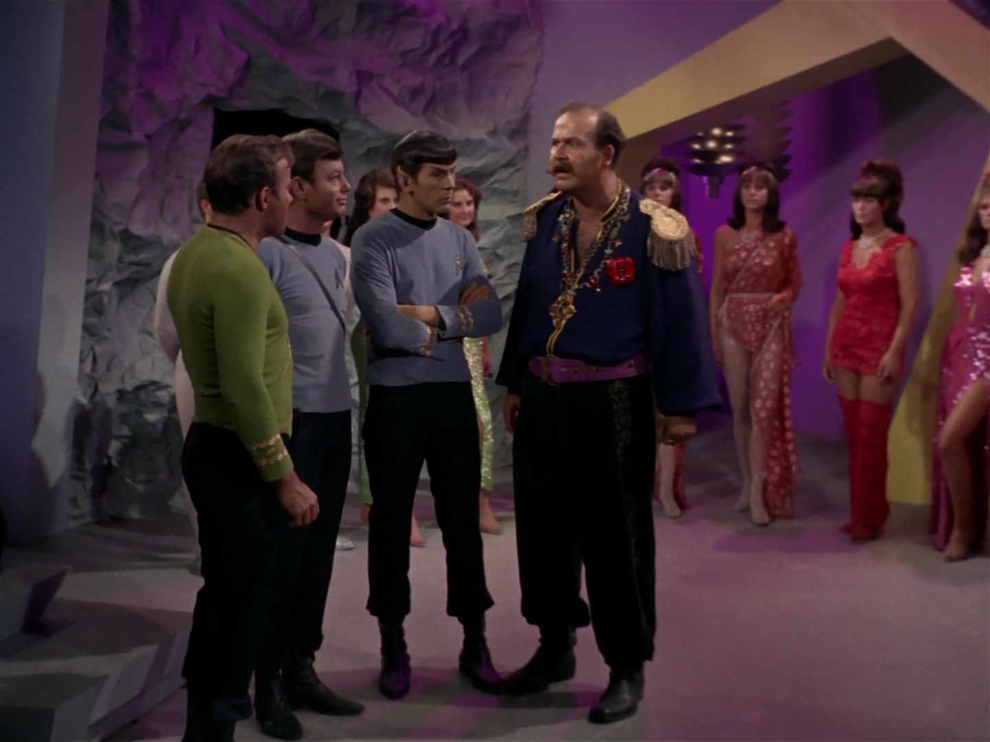 ariane179254_StarTrek_2x08_IMudd_3210.jpg