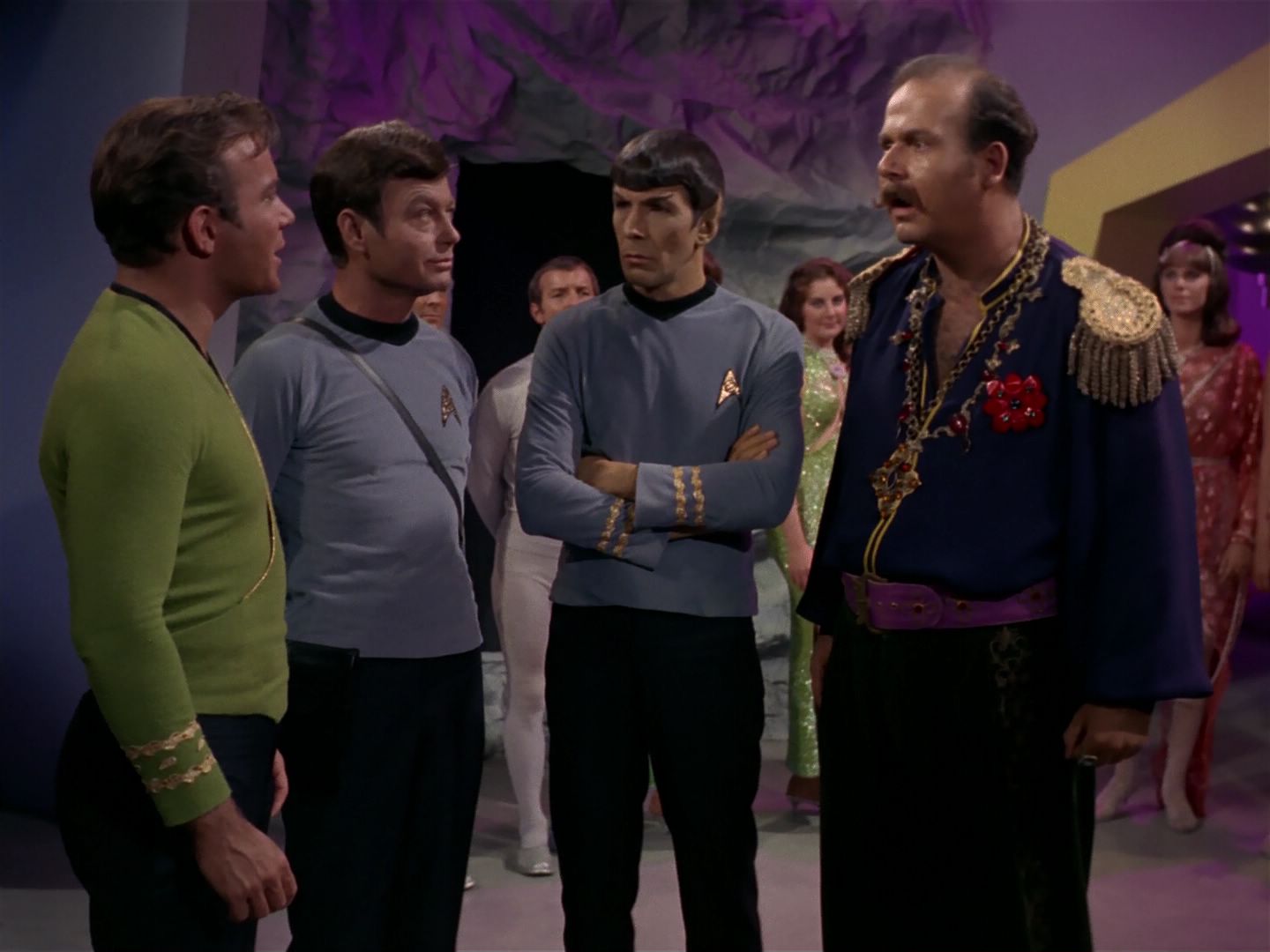 ariane179254_StarTrek_2x08_IMudd_3213.jpg