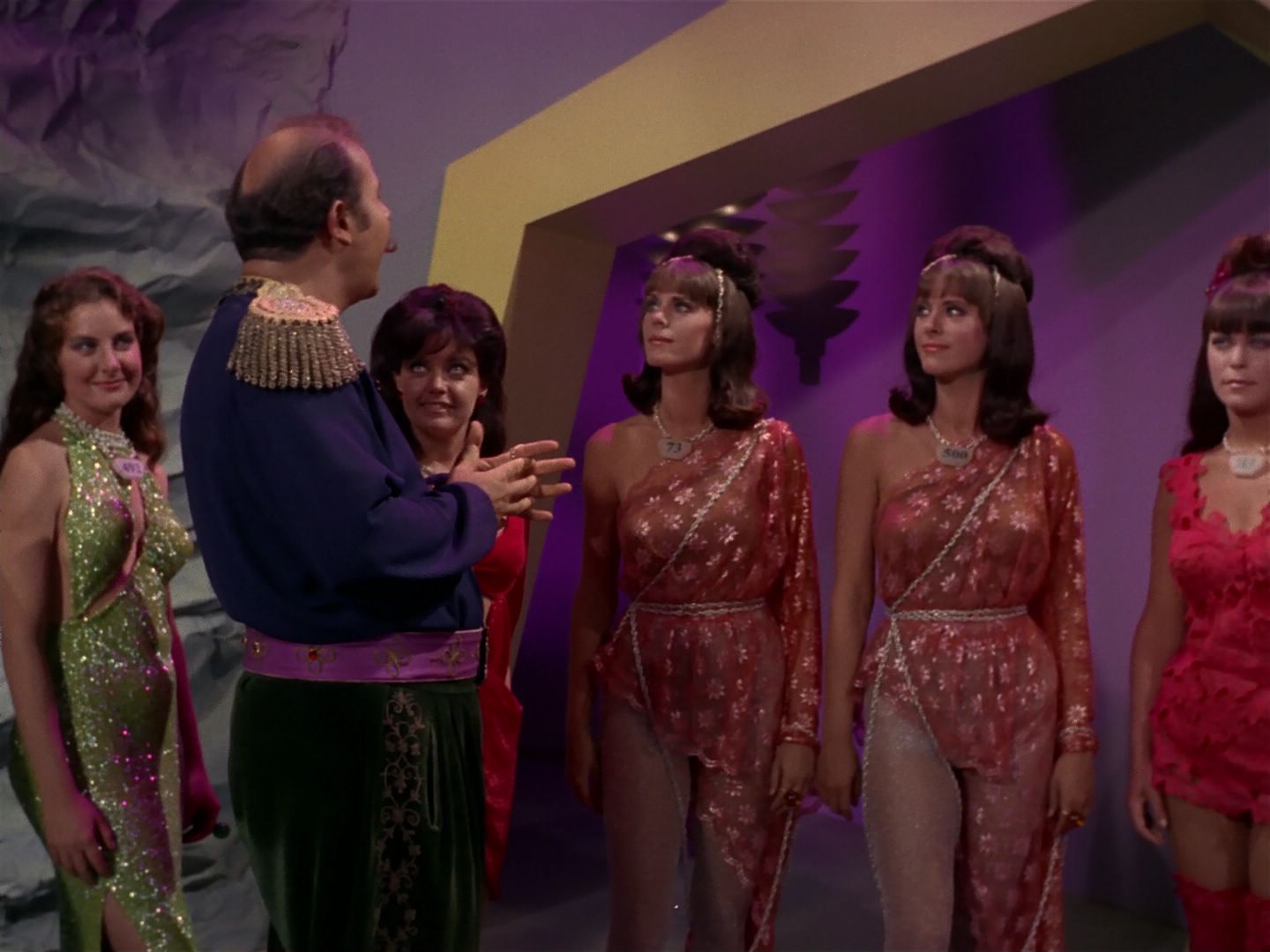 ariane179254_StarTrek_2x08_IMudd_3265.jpg