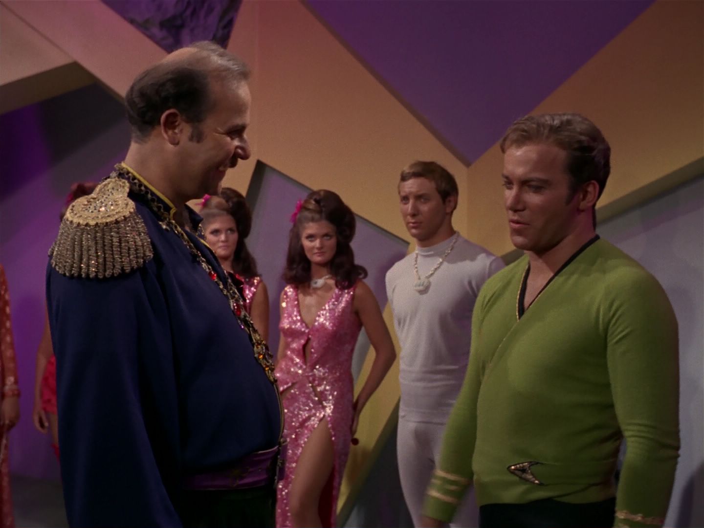 ariane179254_StarTrek_2x08_IMudd_3289.jpg