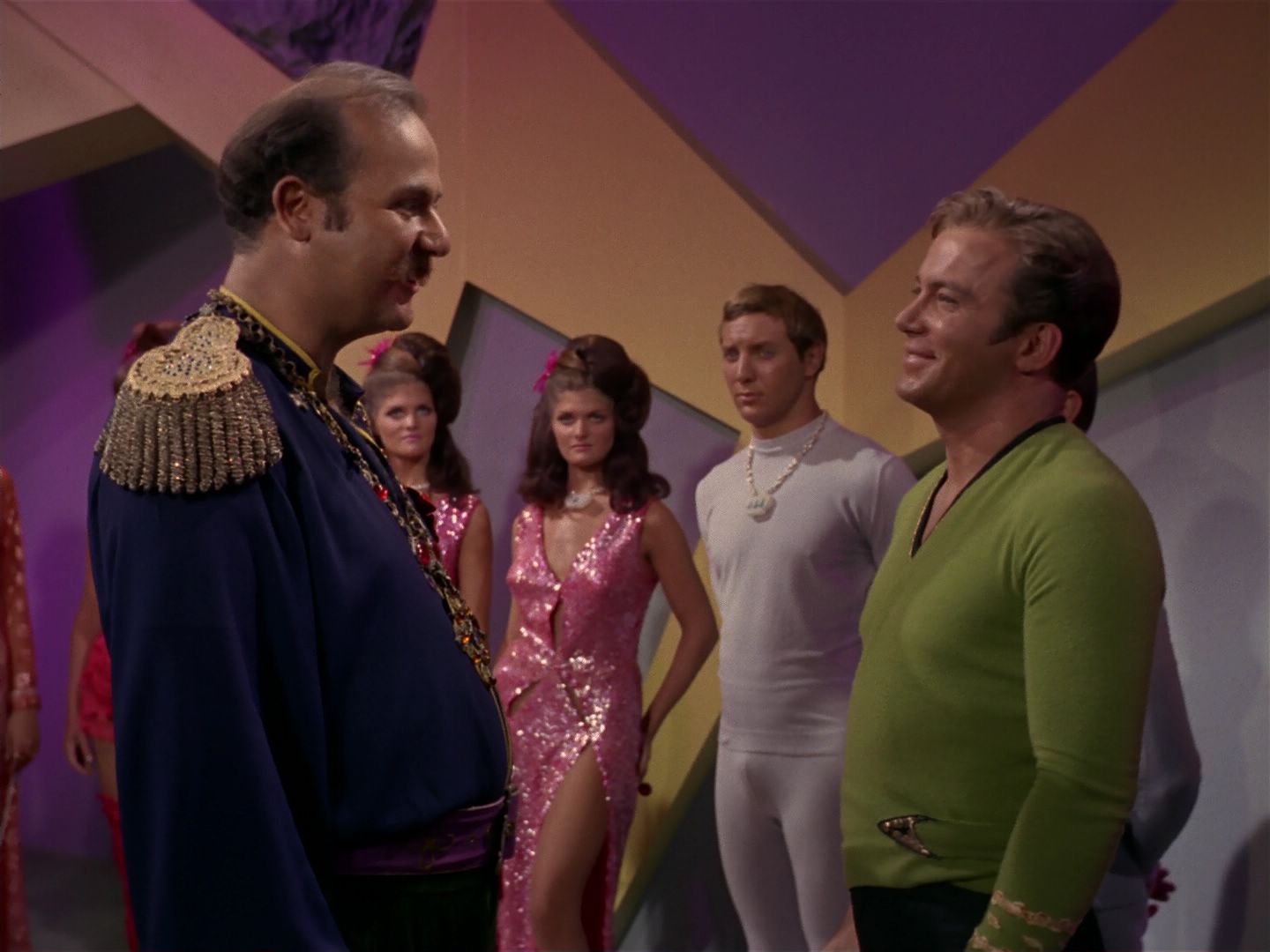 ariane179254_StarTrek_2x08_IMudd_3301.jpg