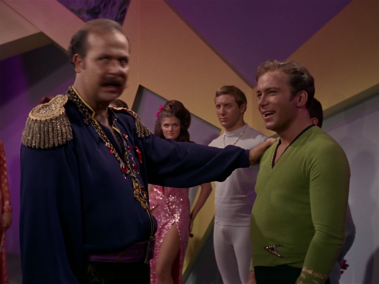 ariane179254_StarTrek_2x08_IMudd_3308.jpg