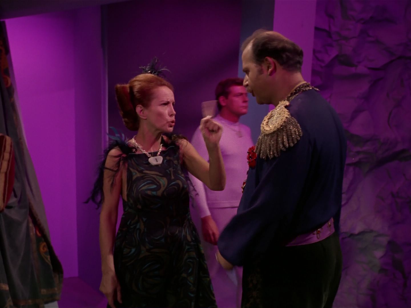 ariane179254_StarTrek_2x08_IMudd_3314.jpg