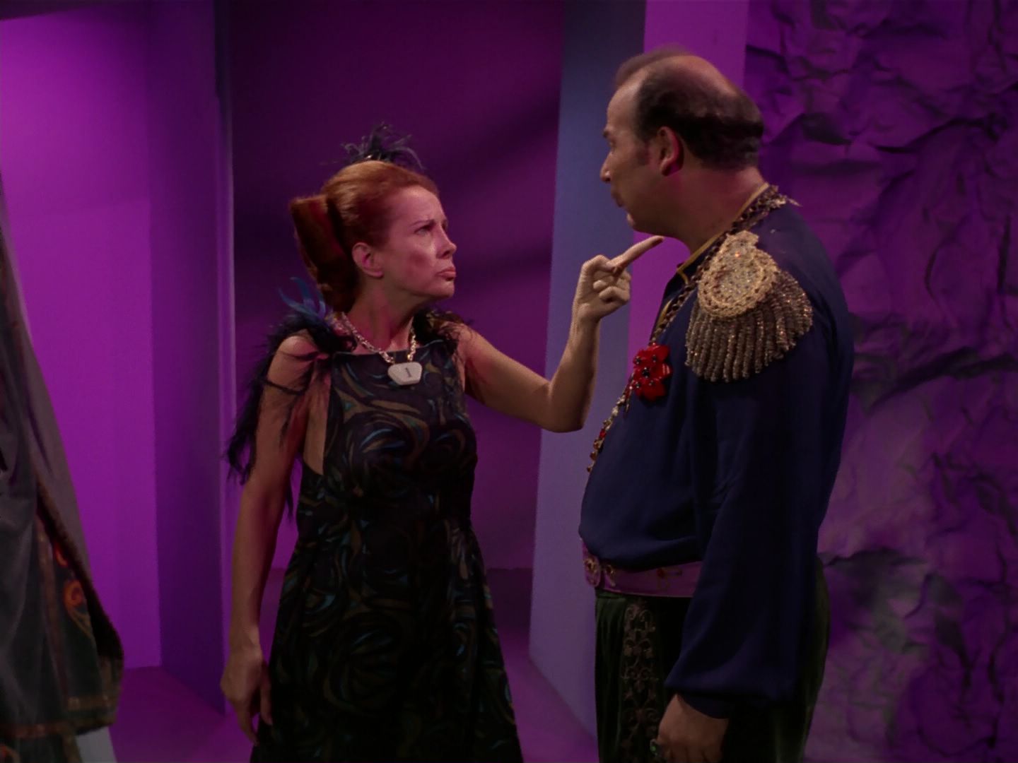 ariane179254_StarTrek_2x08_IMudd_3324.jpg