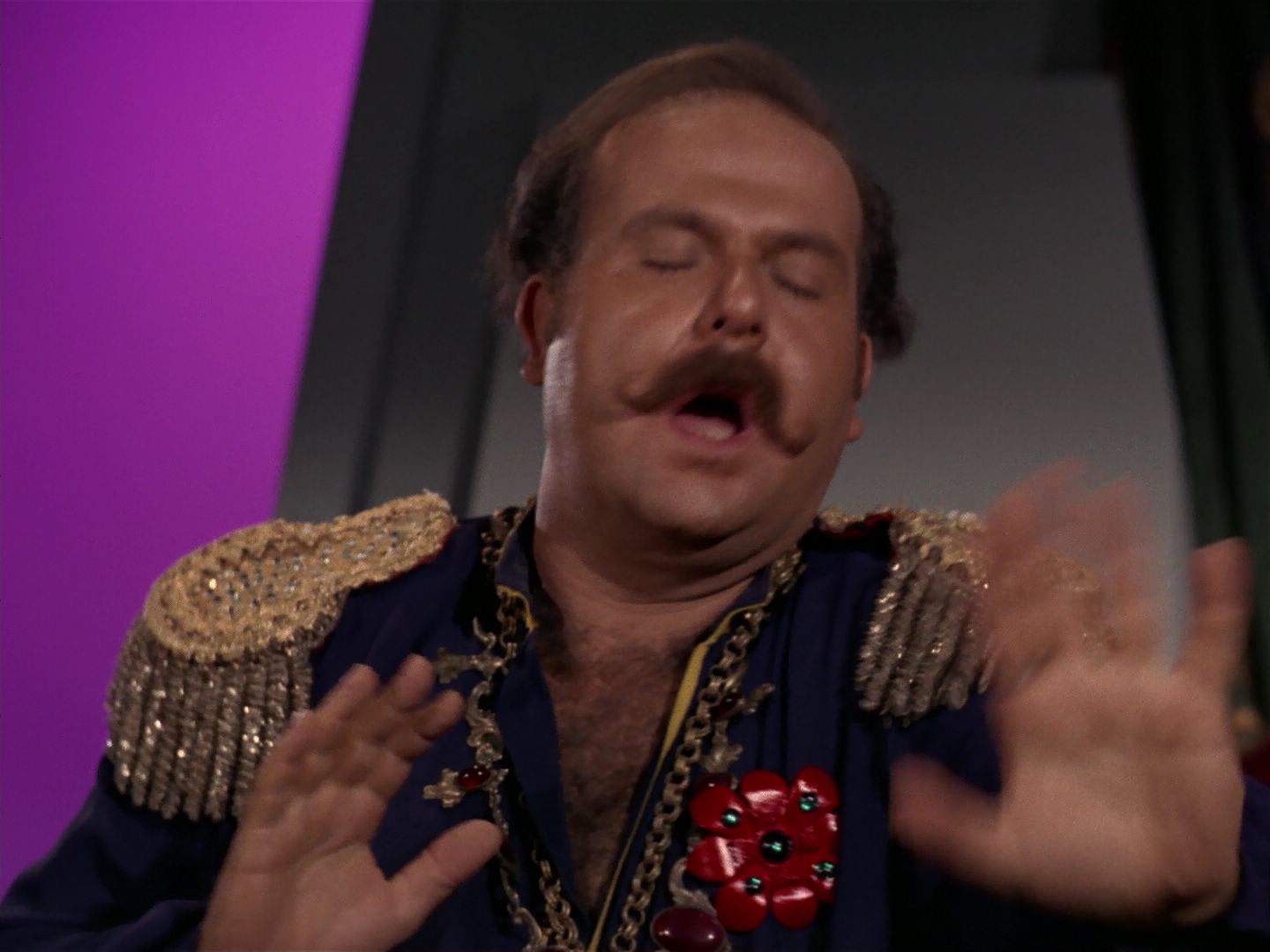 ariane179254_StarTrek_2x08_IMudd_3352.jpg