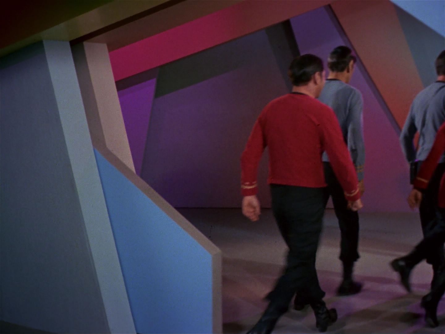 ariane179254_StarTrek_2x08_IMudd_3374.jpg