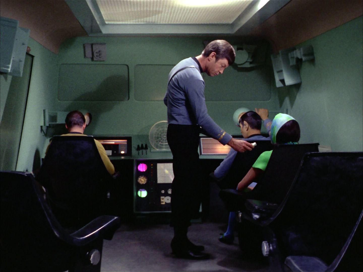 ariane179254_StarTrek_2x09_Metamorphosis_0011.jpg
