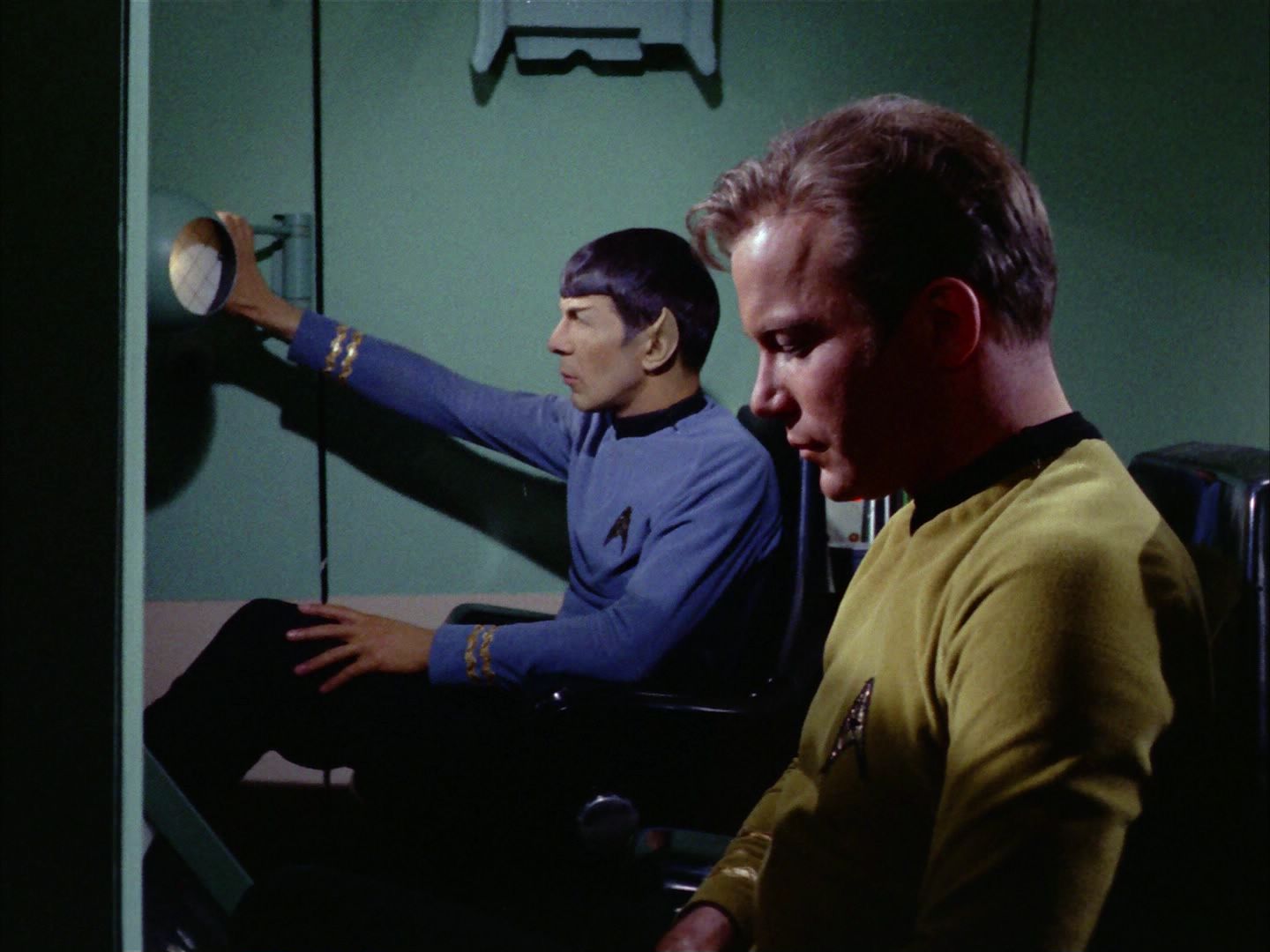 ariane179254_StarTrek_2x09_Metamorphosis_0014.jpg