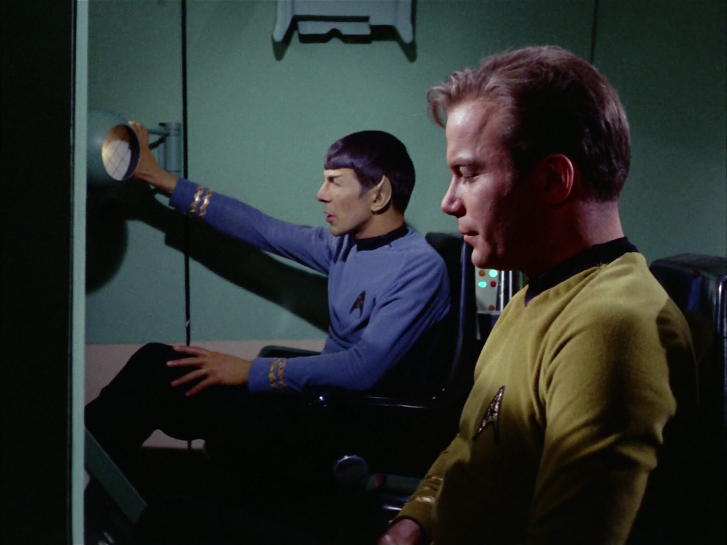 ariane179254_StarTrek_2x09_Metamorphosis_0017.jpg