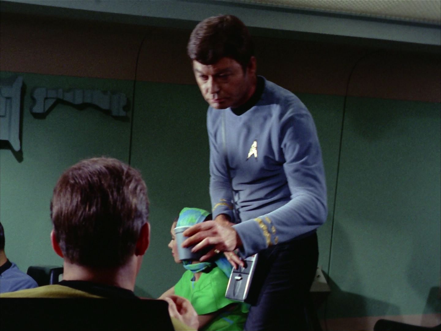 ariane179254_StarTrek_2x09_Metamorphosis_0037.jpg