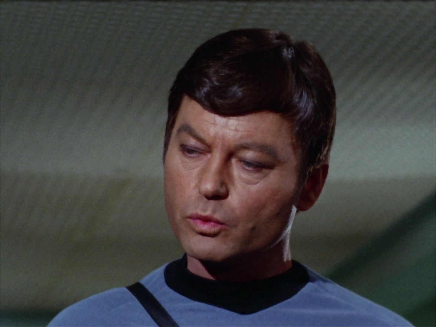 ariane179254_StarTrek_2x09_Metamorphosis_0052.jpg