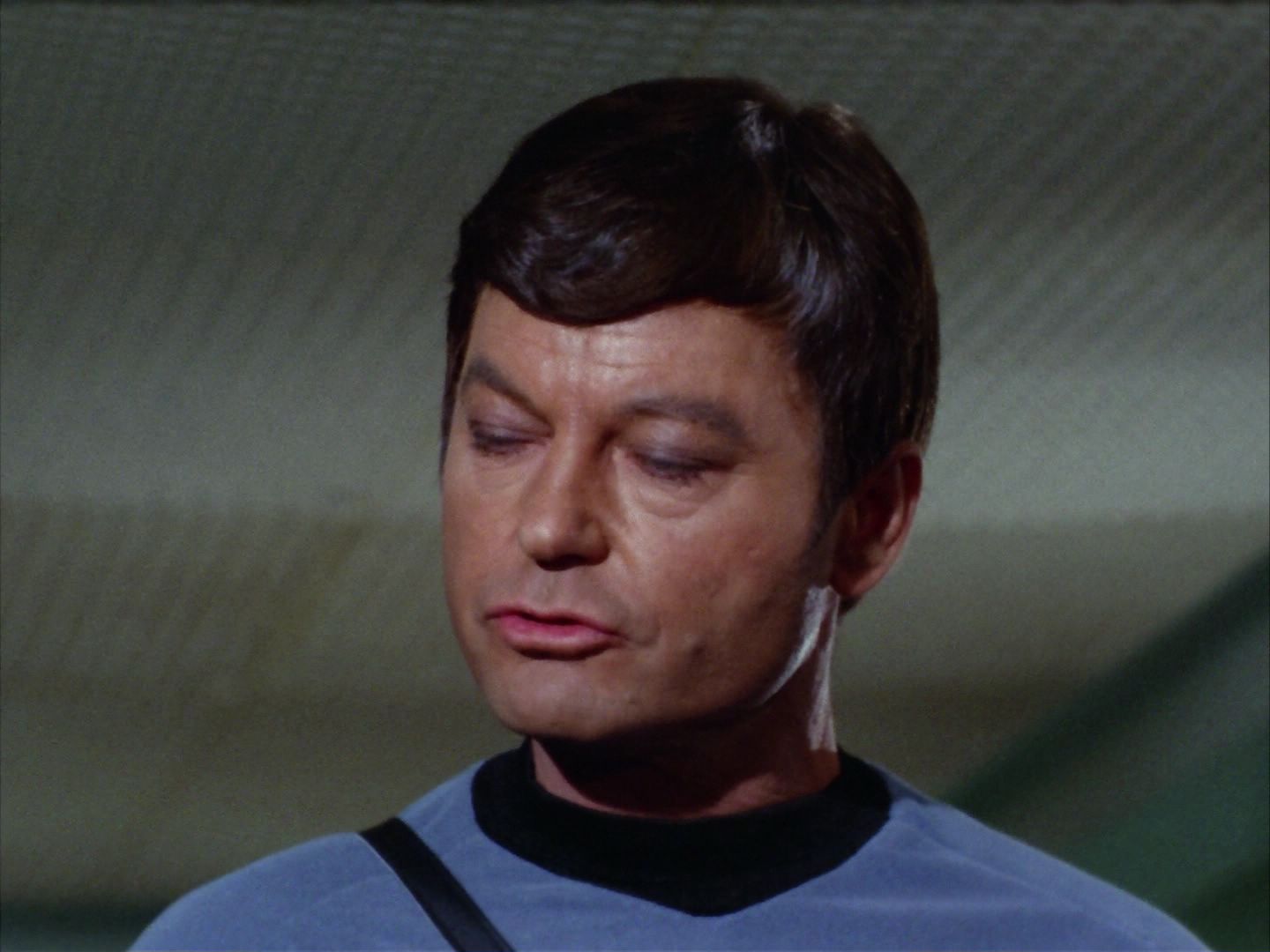 ariane179254_StarTrek_2x09_Metamorphosis_0055.jpg