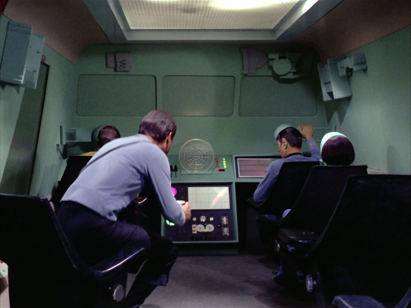 ariane179254_StarTrek_2x09_Metamorphosis_0095.jpg
