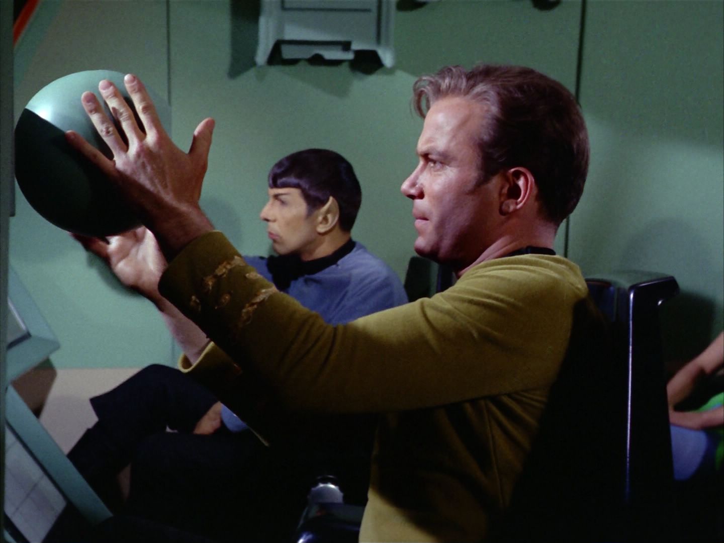 ariane179254_StarTrek_2x09_Metamorphosis_0113.jpg
