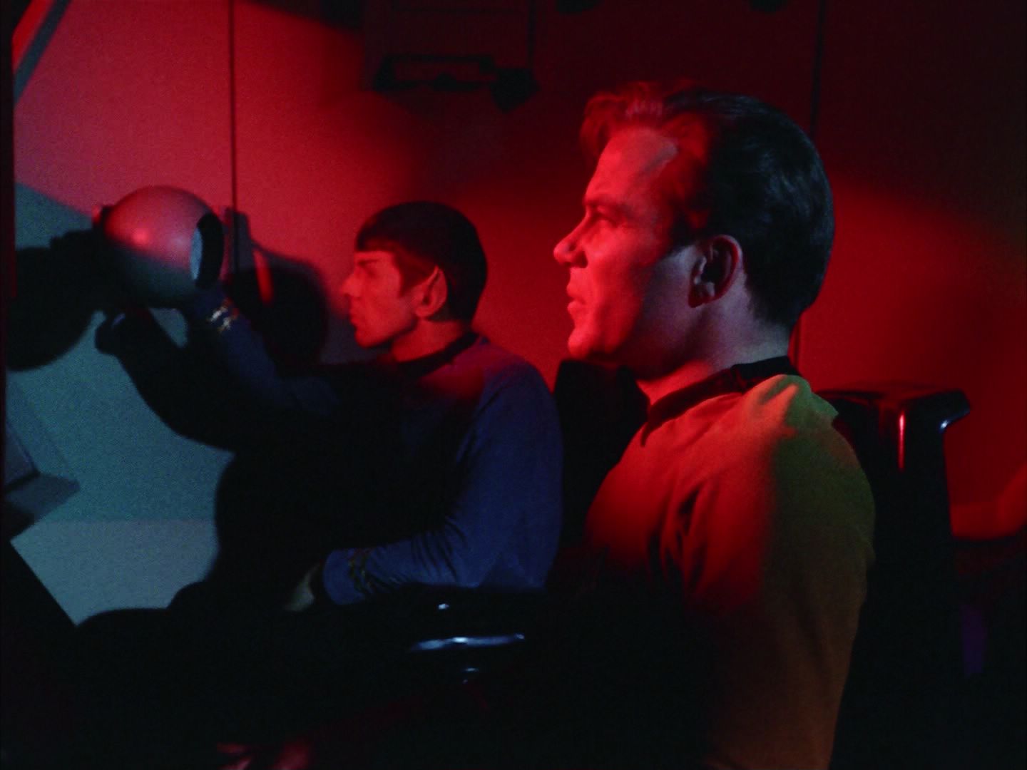 ariane179254_StarTrek_2x09_Metamorphosis_0184.jpg