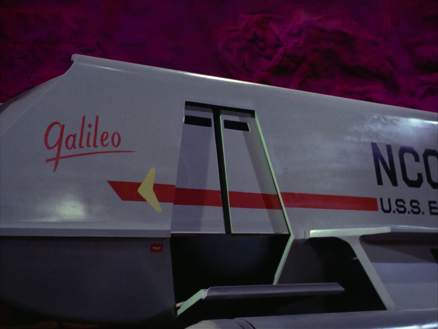 ariane179254_StarTrek_2x09_Metamorphosis_0360.jpg