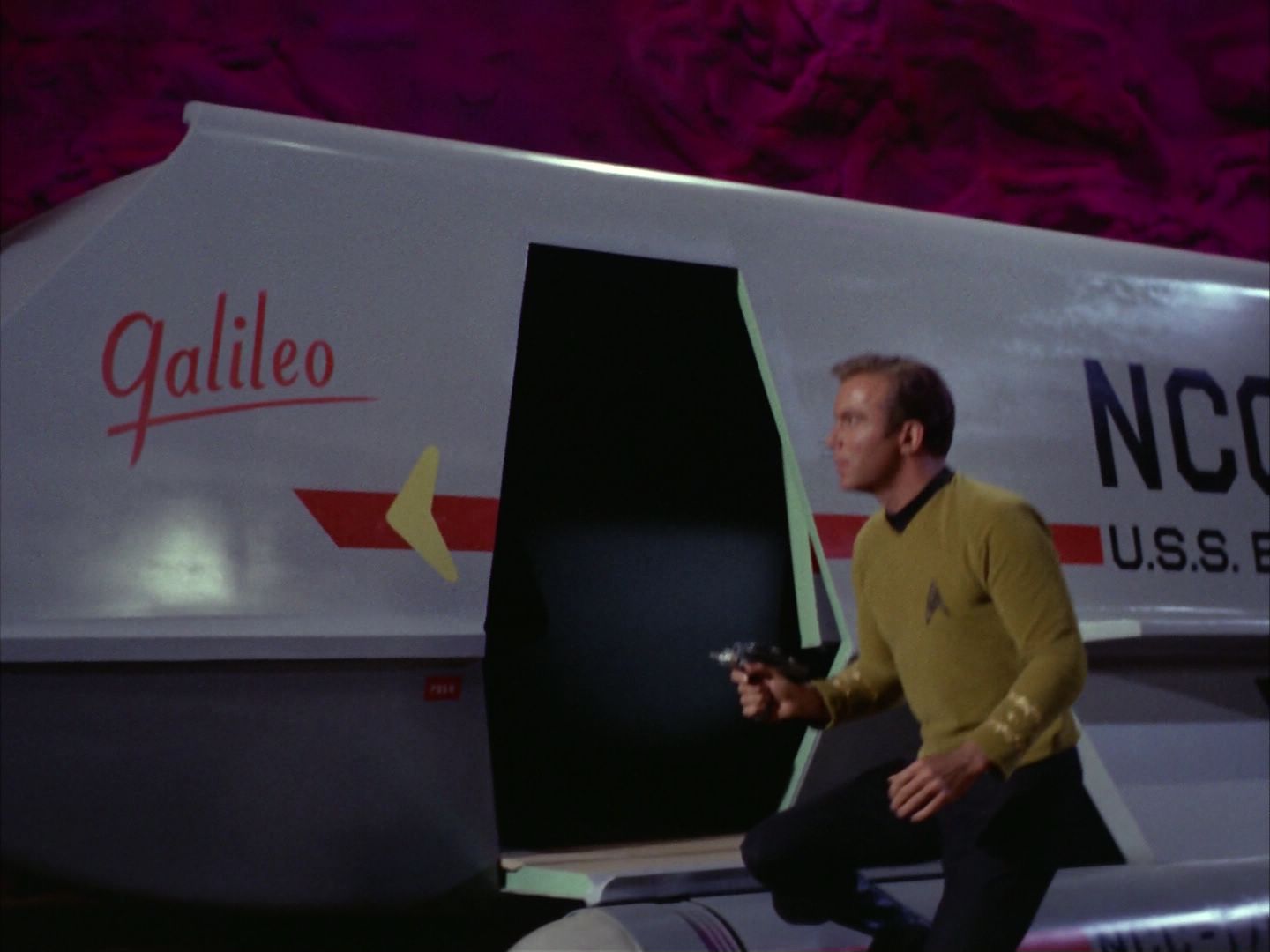 ariane179254_StarTrek_2x09_Metamorphosis_0363.jpg