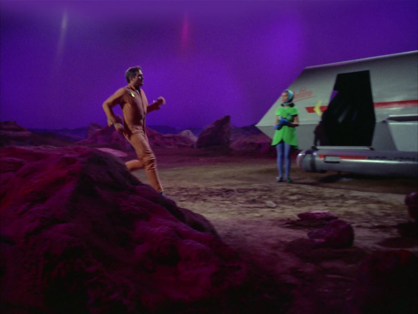 ariane179254_StarTrek_2x09_Metamorphosis_0468.jpg