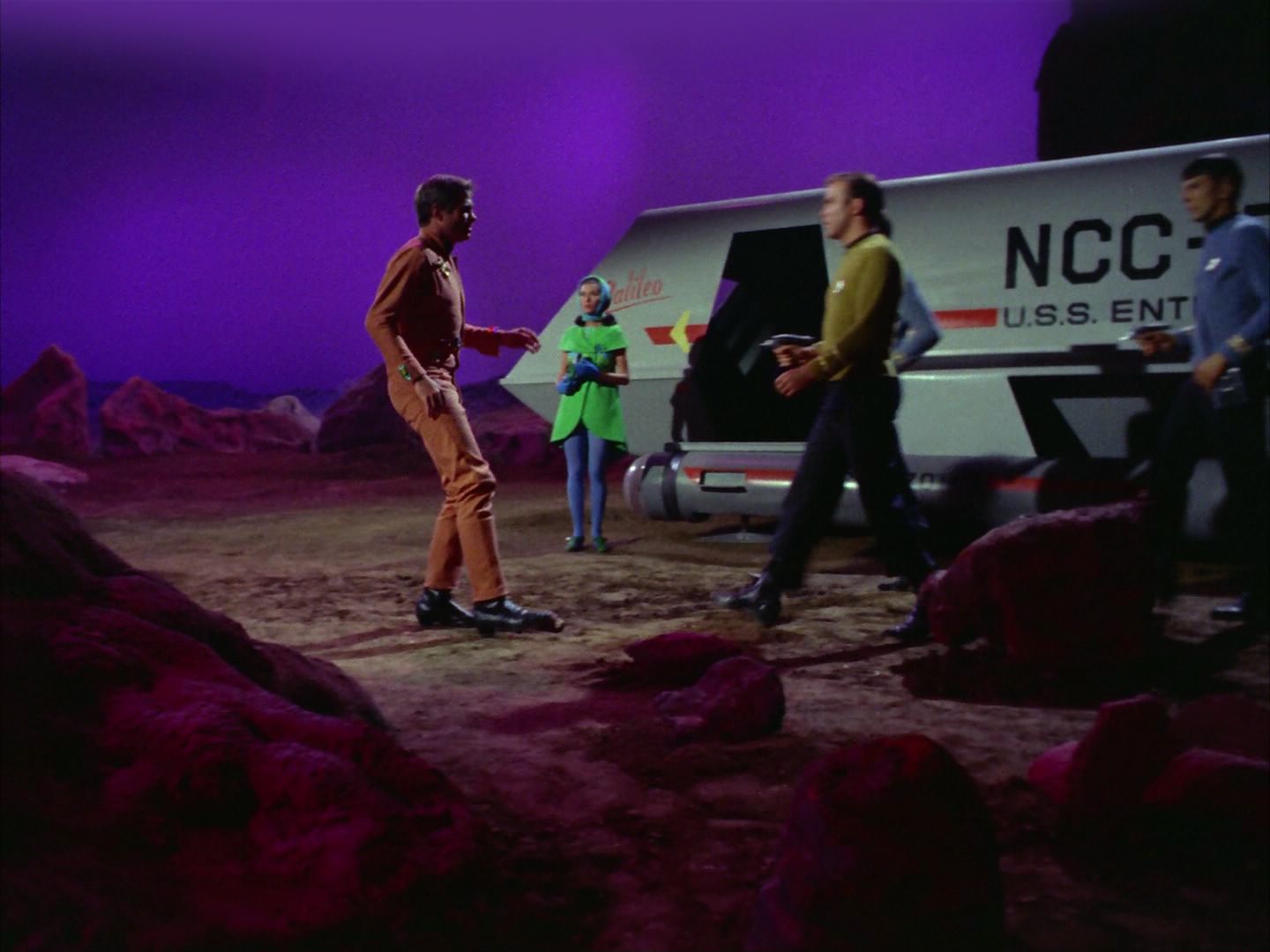 ariane179254_StarTrek_2x09_Metamorphosis_0469.jpg