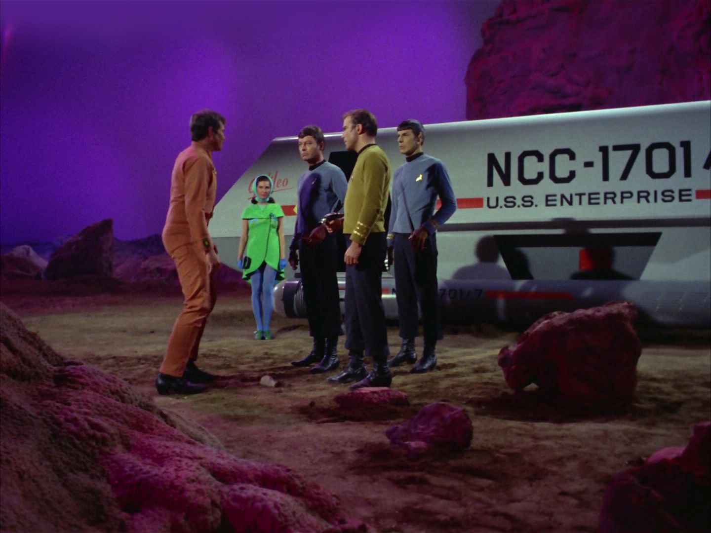 ariane179254_StarTrek_2x09_Metamorphosis_0541.jpg