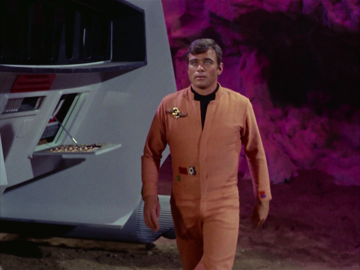 ariane179254_StarTrek_2x09_Metamorphosis_0566.jpg