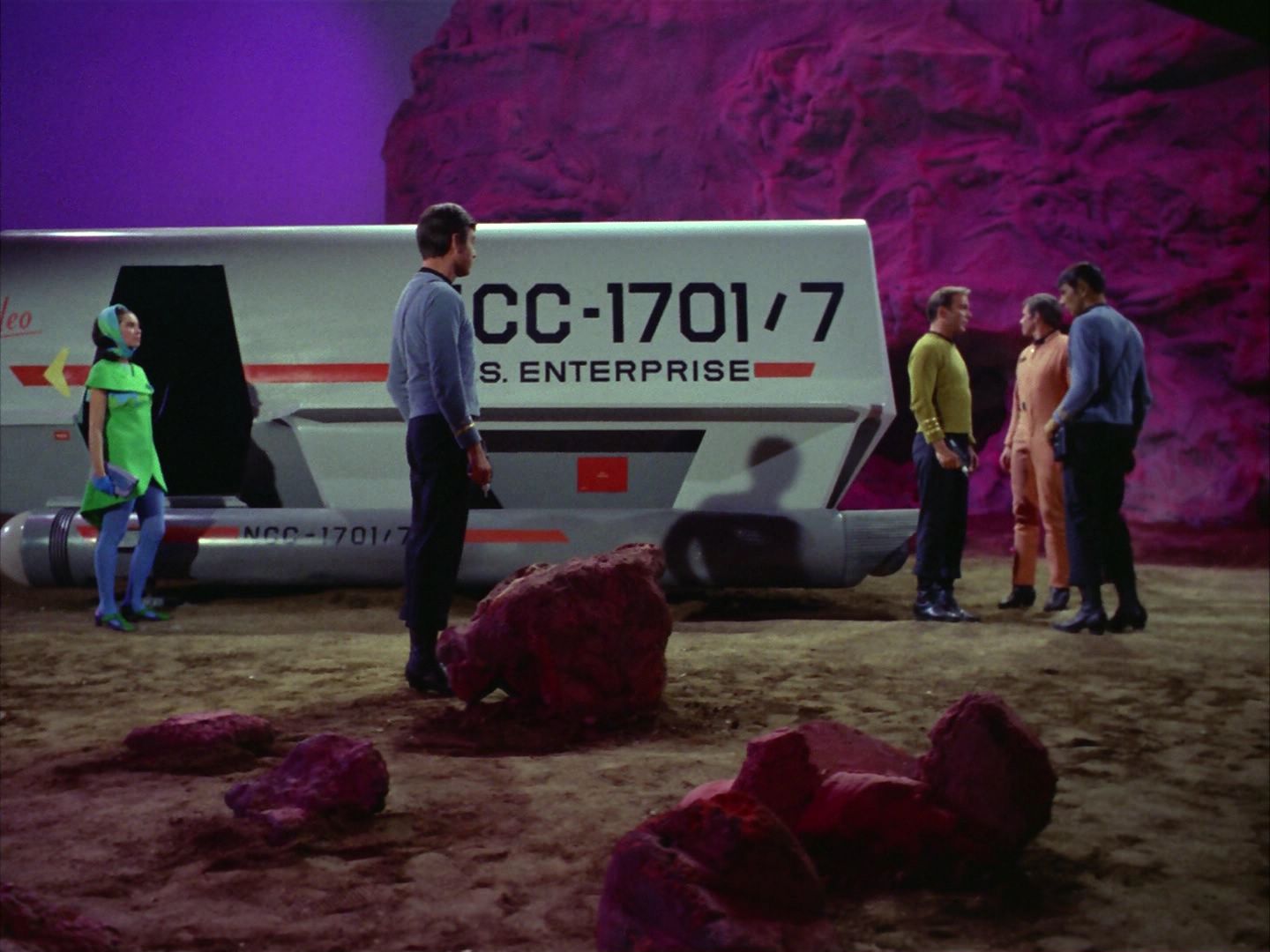 ariane179254_StarTrek_2x09_Metamorphosis_0656.jpg