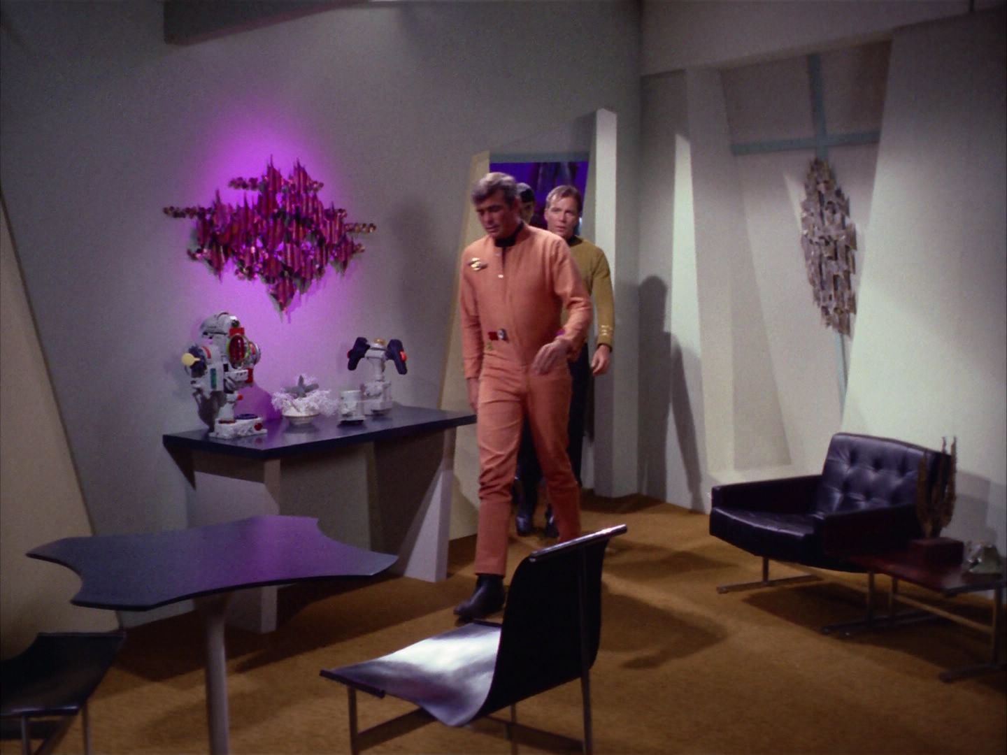 ariane179254_StarTrek_2x09_Metamorphosis_0733.jpg