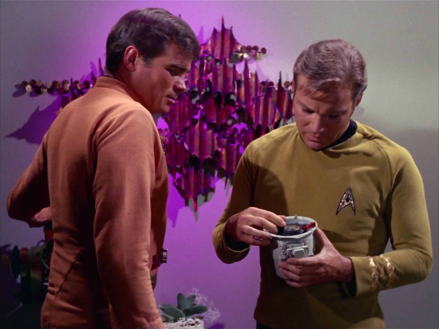 ariane179254_StarTrek_2x09_Metamorphosis_0744.jpg