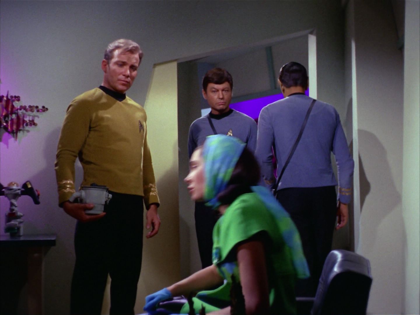 ariane179254_StarTrek_2x09_Metamorphosis_0769.jpg