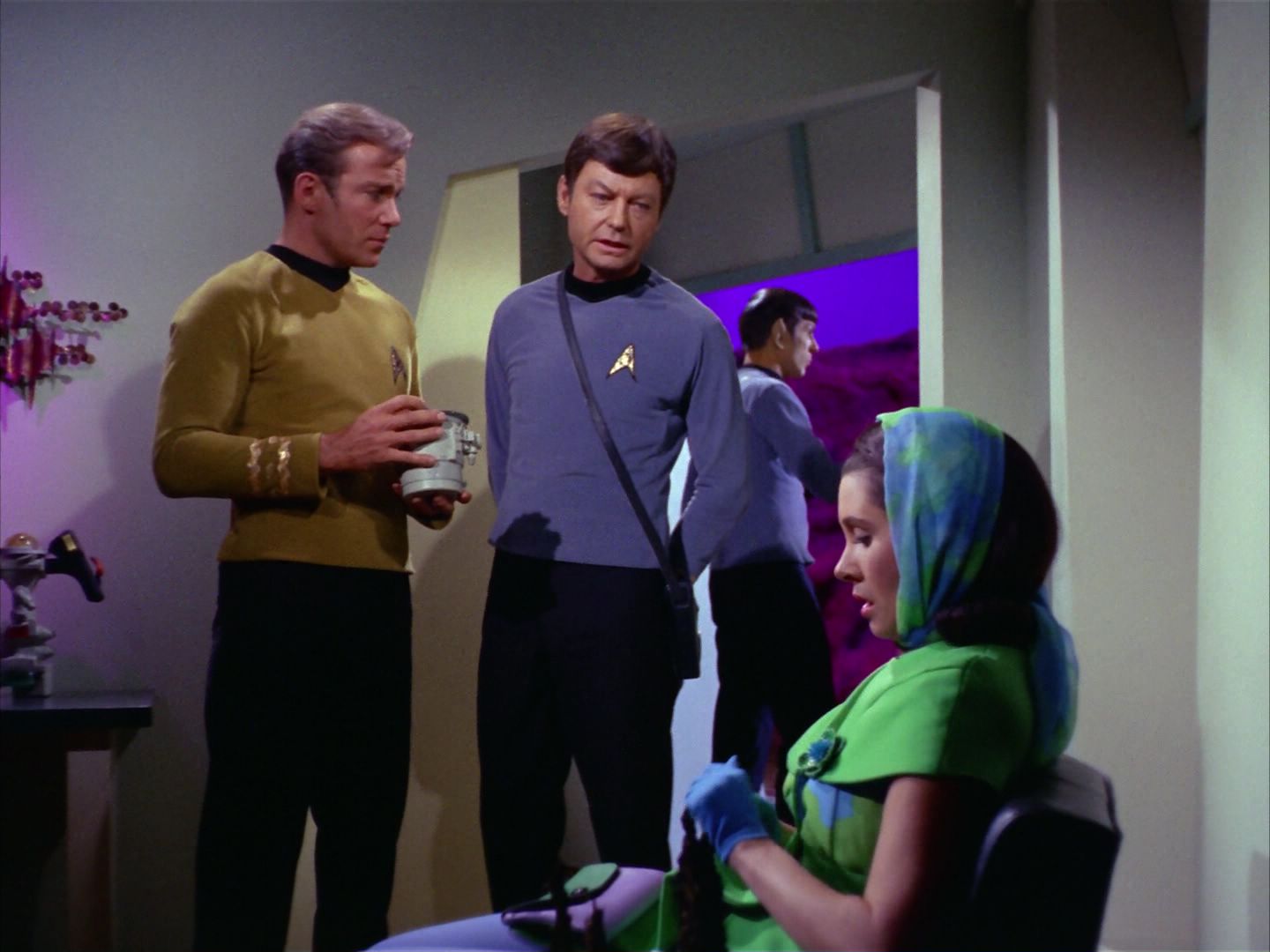 ariane179254_StarTrek_2x09_Metamorphosis_0775.jpg