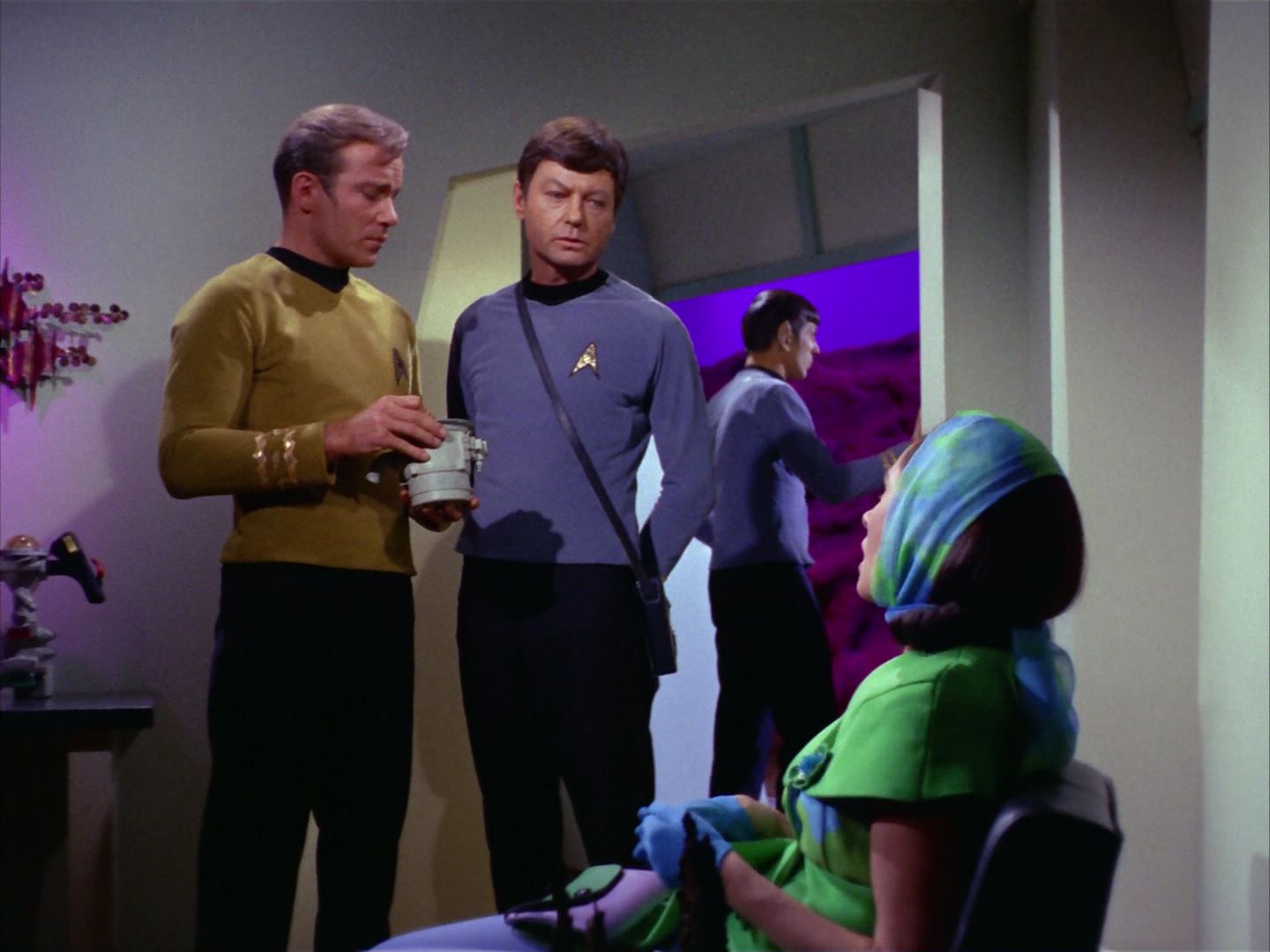 ariane179254_StarTrek_2x09_Metamorphosis_0776.jpg