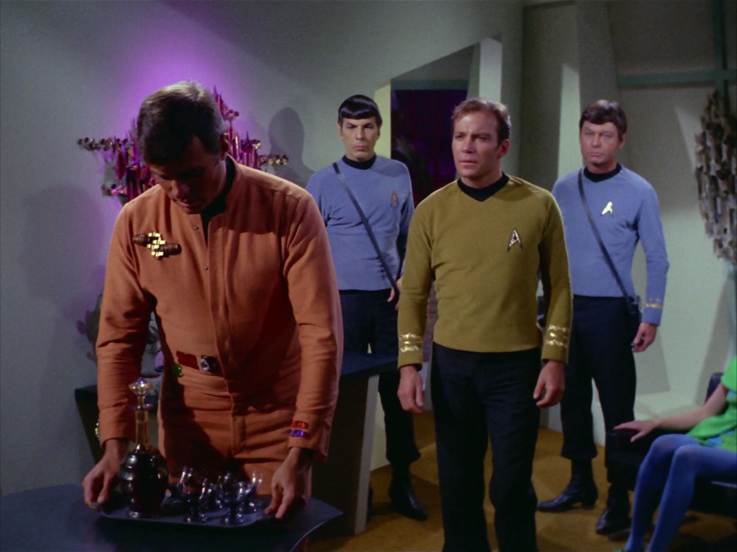 ariane179254_StarTrek_2x09_Metamorphosis_0818.jpg