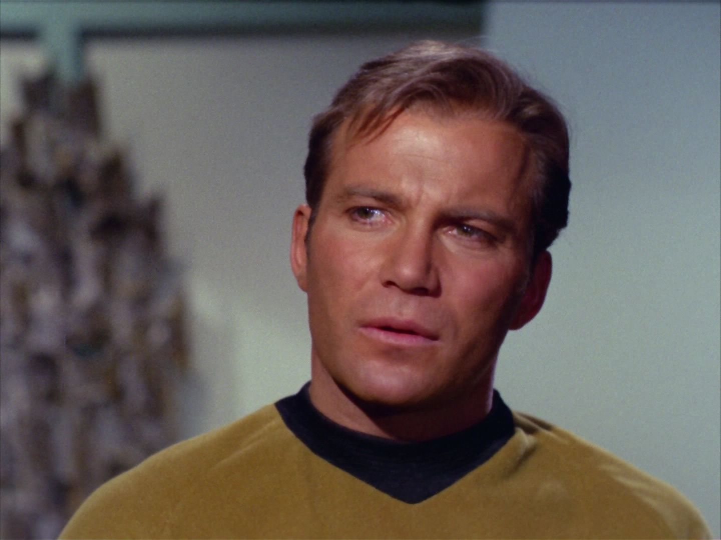 ariane179254_StarTrek_2x09_Metamorphosis_0924.jpg