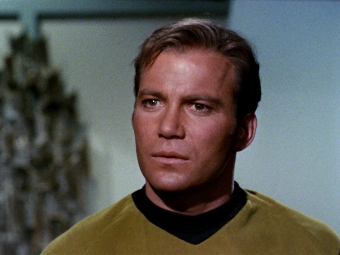 ariane179254_StarTrek_2x09_Metamorphosis_0956.jpg