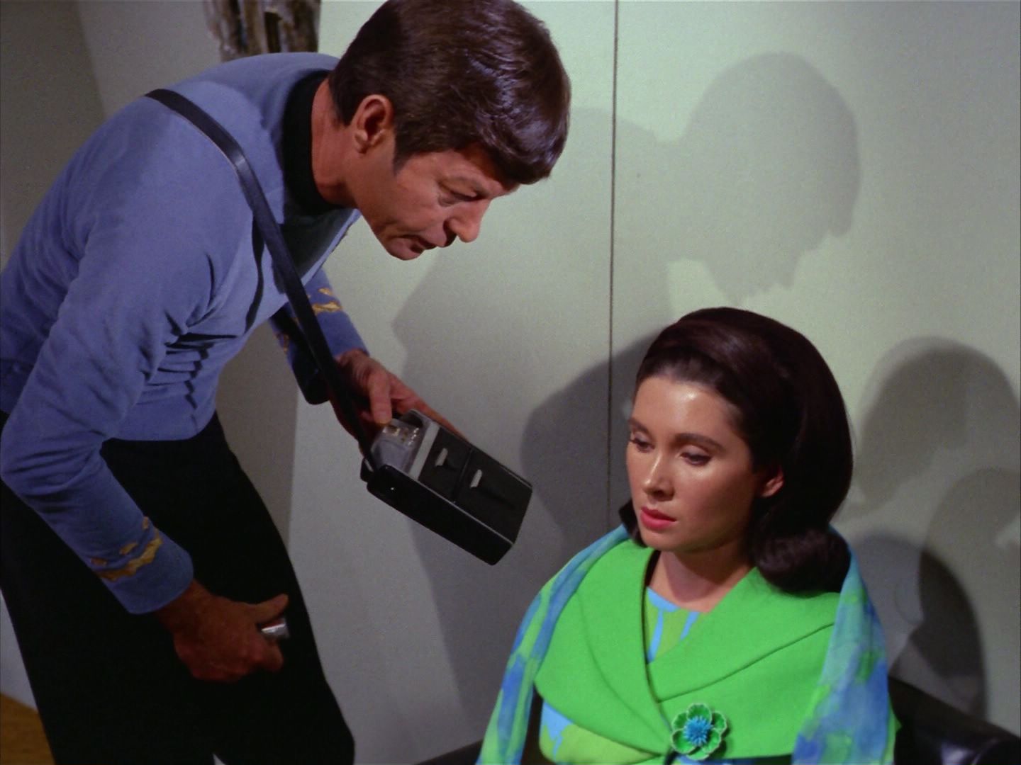 ariane179254_StarTrek_2x09_Metamorphosis_1015.jpg